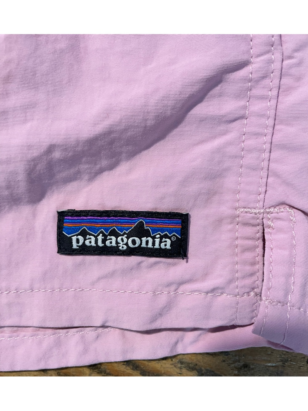 Patagonia Women’s Light Pink Elastic-Waist Athletic Shorts - Picture 3 of 4